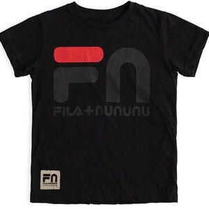 FN T-SHIRT size 4-5 EUC